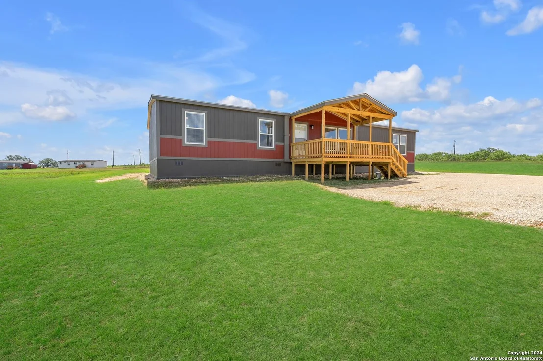 Photo of 347 Mahan Rd