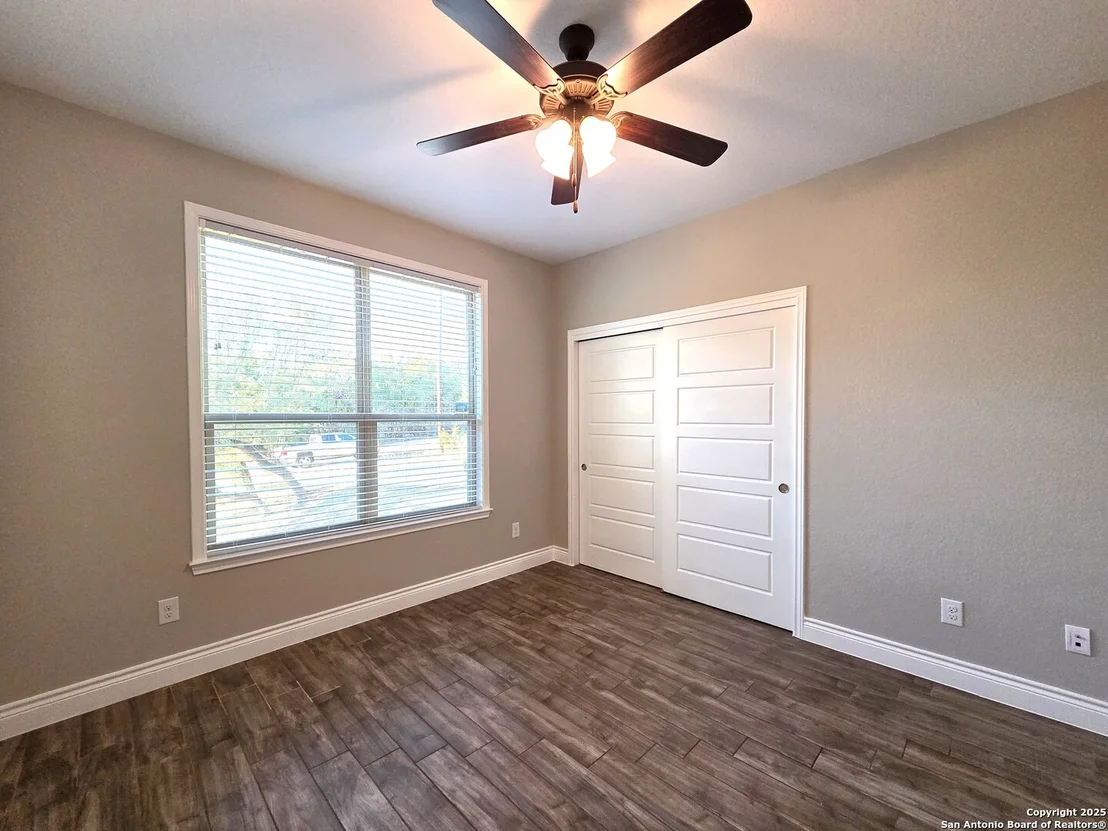 Photo of 131 FLINT