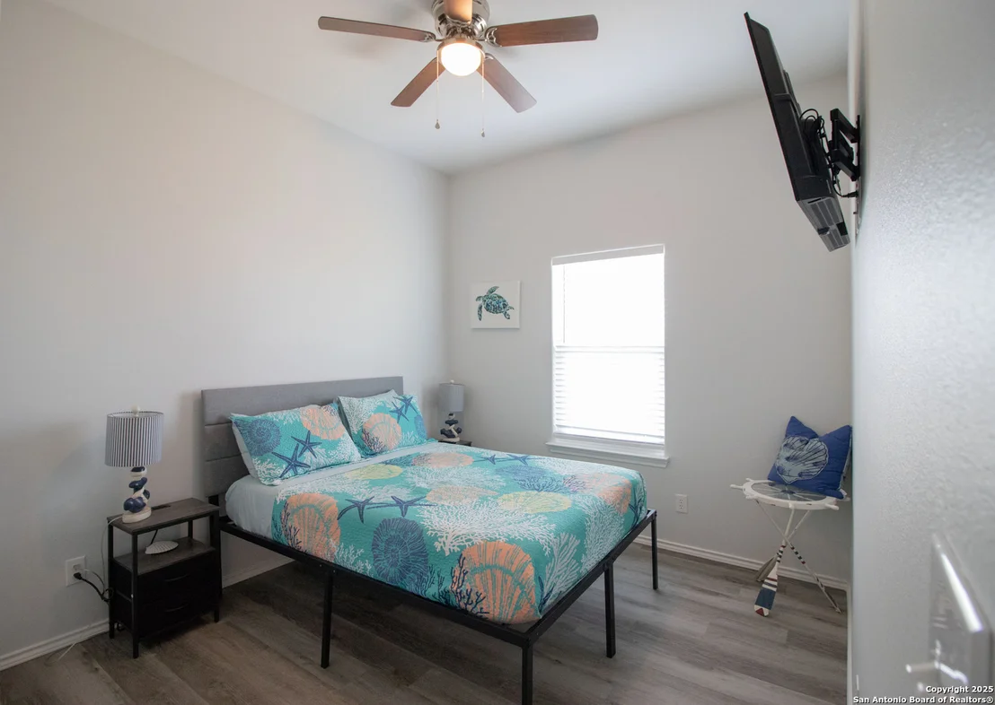 Photo of 207 Paradise Dr