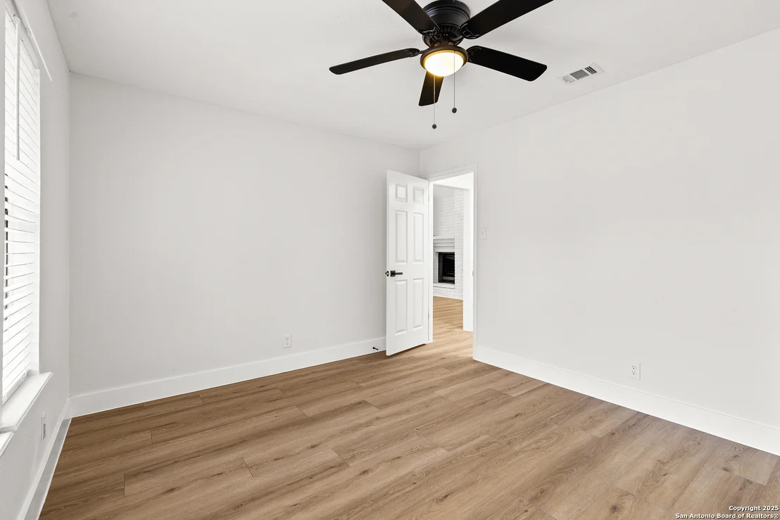 Photo of 2511 Old Trail