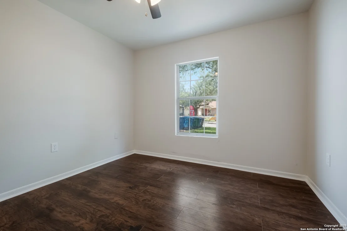 Photo of 9455 Greens Pt