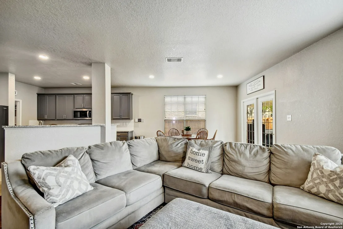 Photo of 172 Springtree Pkwy