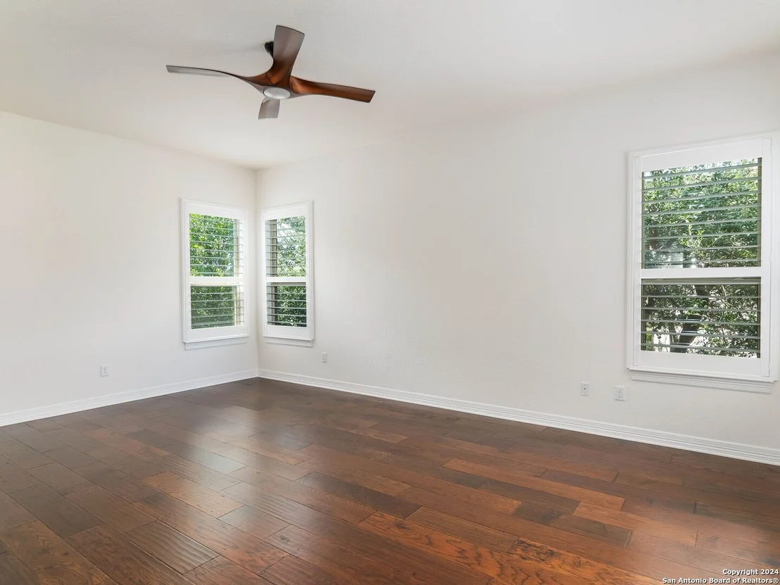 Photo of 7222 BLUFF RUN
