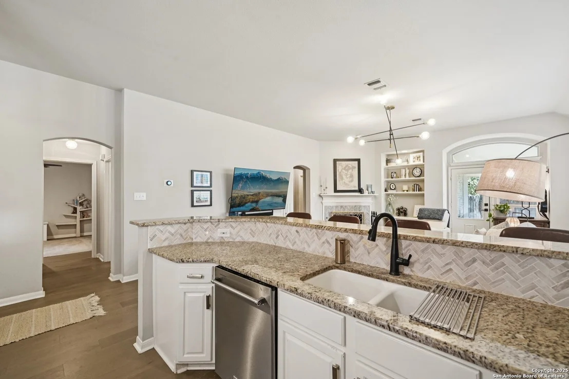 Photo of 16743 Worthington