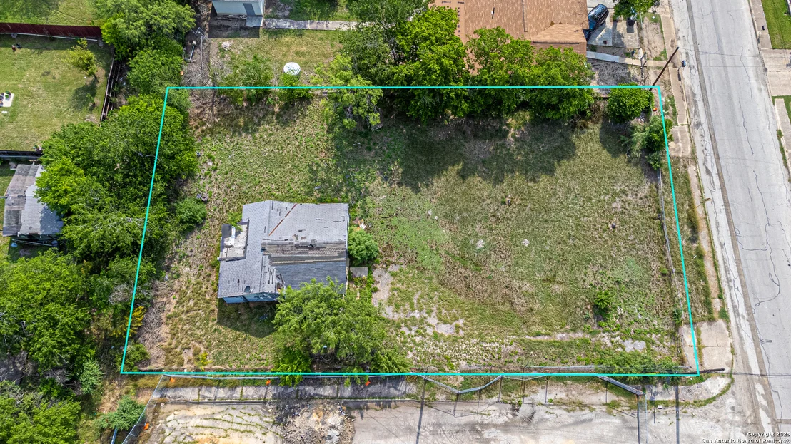 Photo of 239 McCauley Blvd