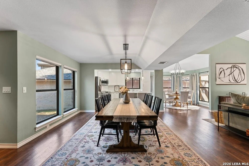 Photo of 14802 River Mill