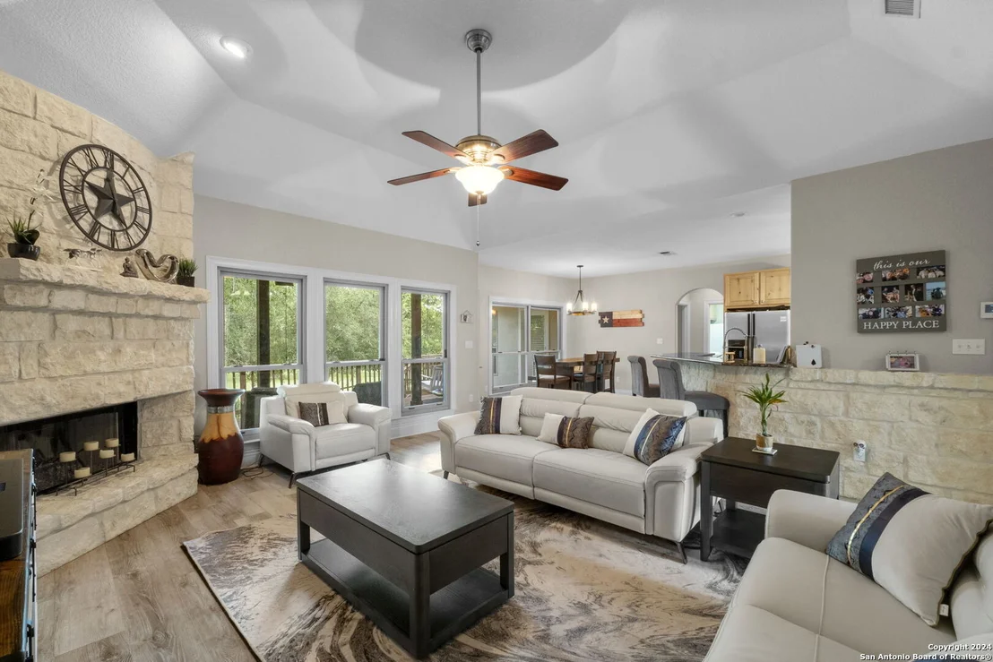 Photo of 215 COMAL RUN