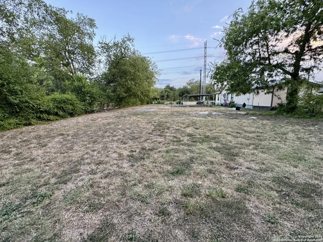 Photo of 415 Westfall
