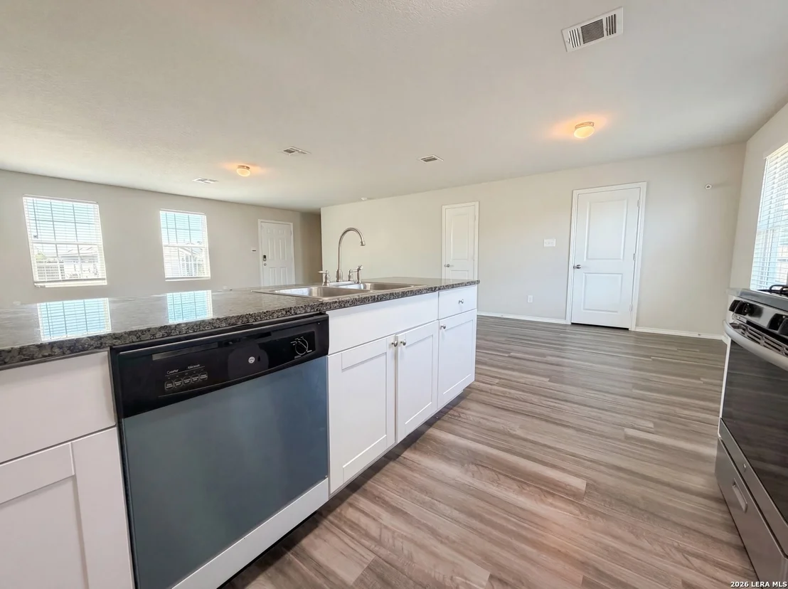 Photo of 210 EXPEDITION WAY
