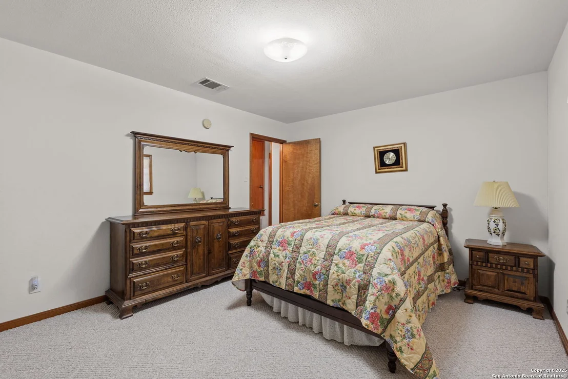 Photo of 1315 Walter Ellison