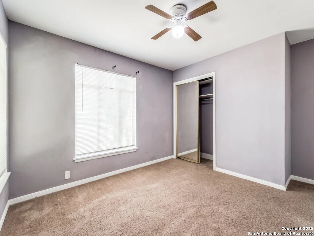 Photo of 615 Edgebrook