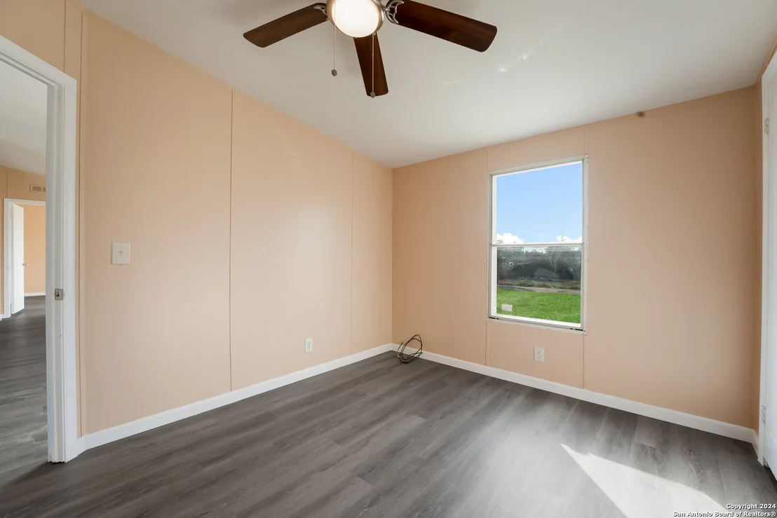 Photo of 658 COUNTY ROAD 124