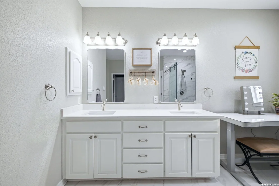 Photo of 1120 Glenwood Loop
