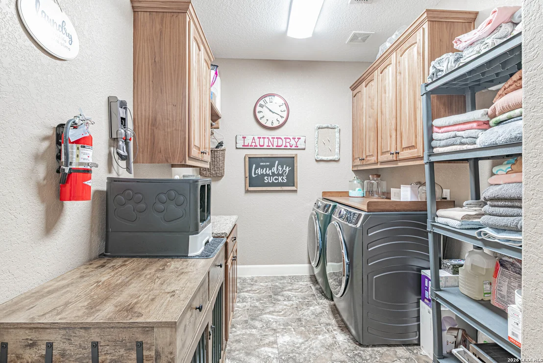 Photo of 819 County Road 356