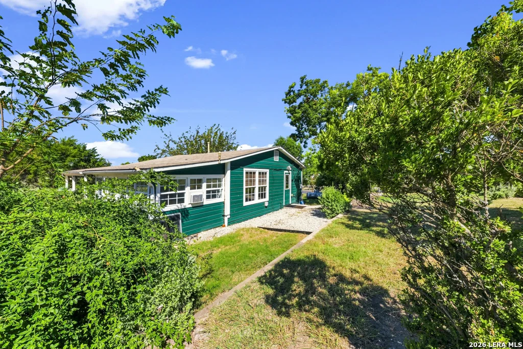 Photo of 103 Lariat Dr