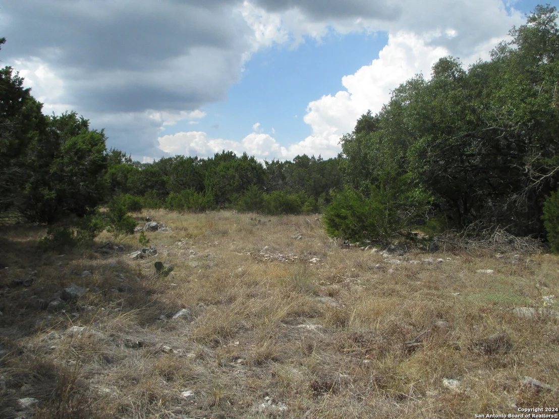 Photo of LOT 18 LEDGESTONE PL