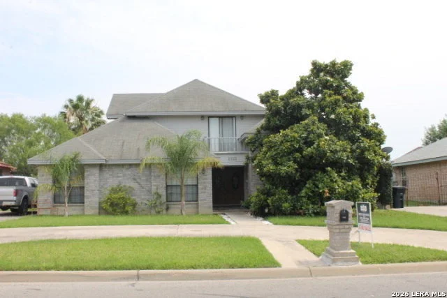 Photo of 2322 Royal Park