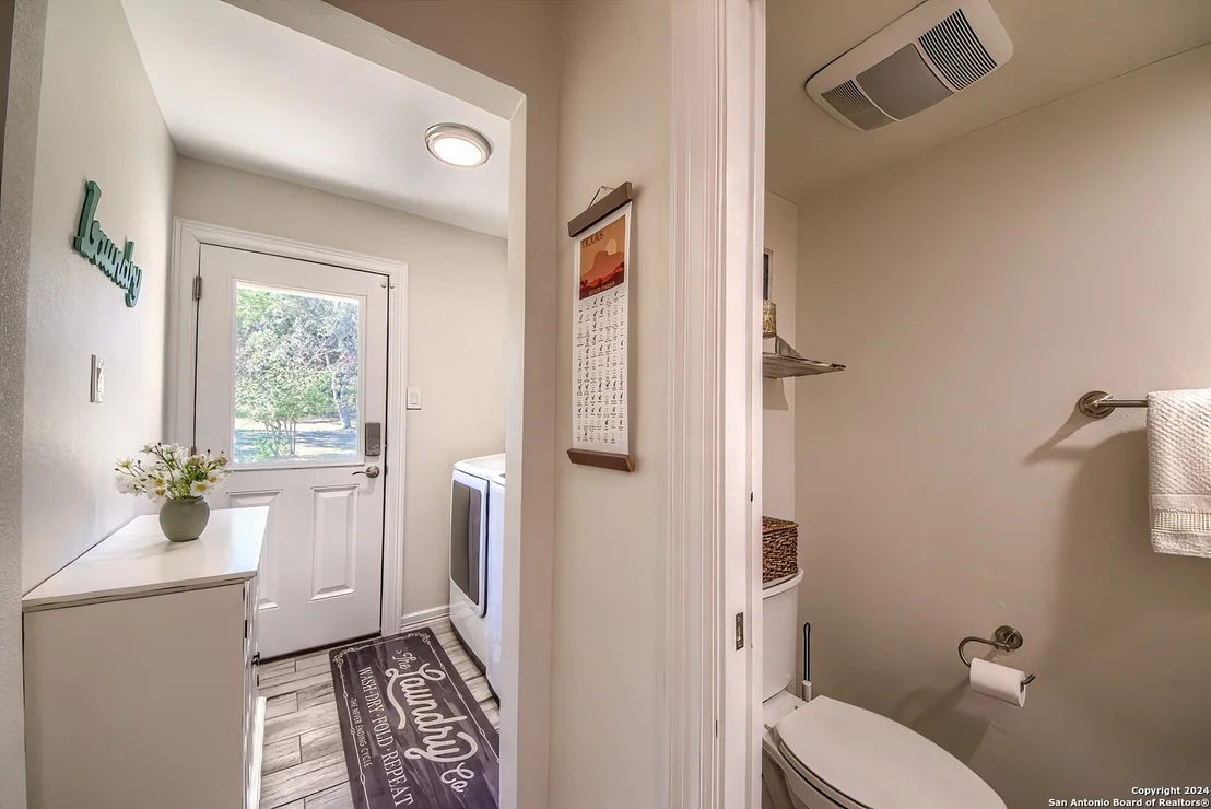 Photo of 7250 Pimlico