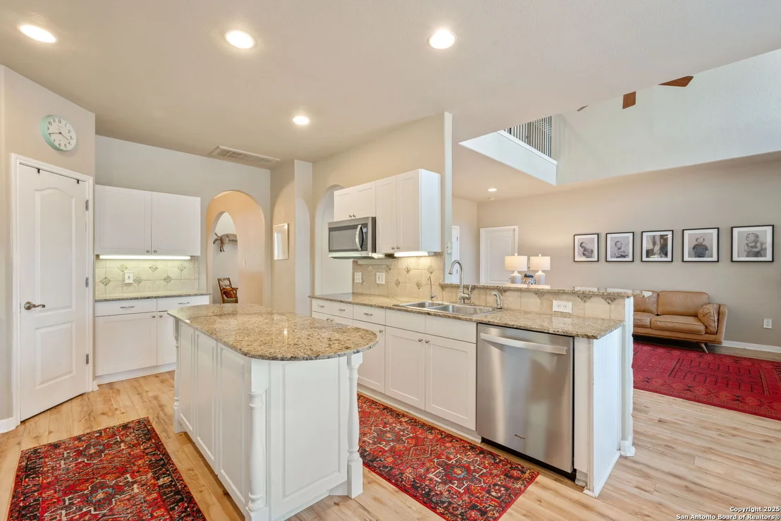 Photo of 102 Kendall View Dr