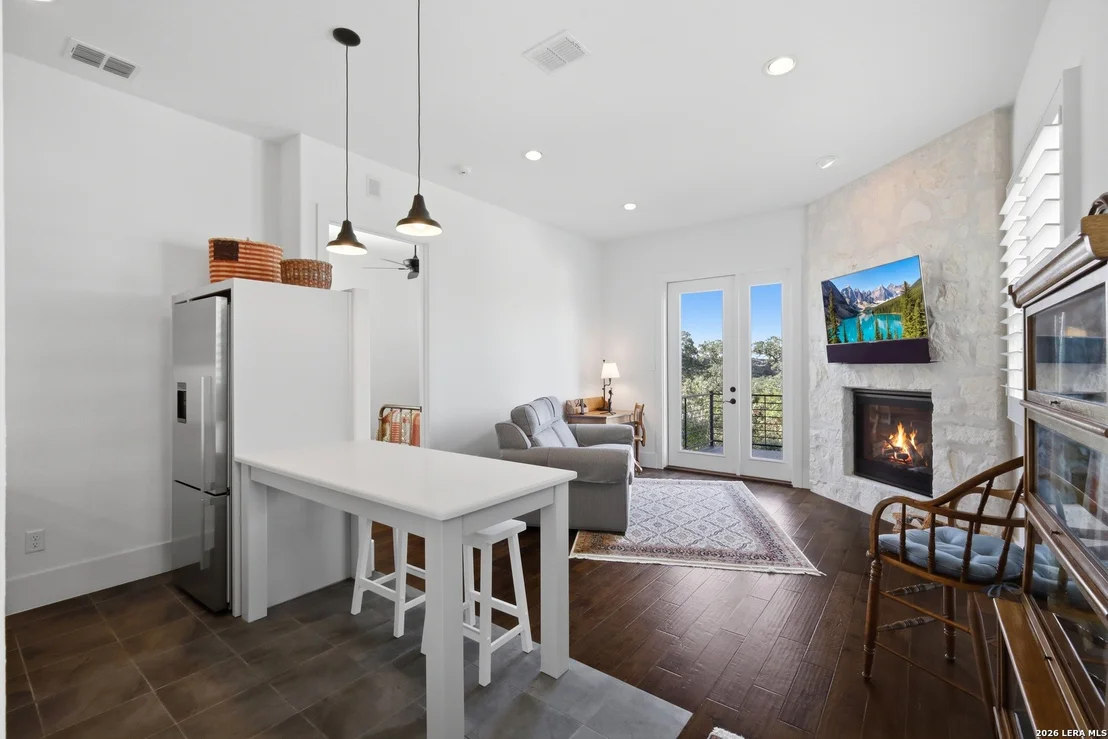 Photo of 10033 KENDALL CYN