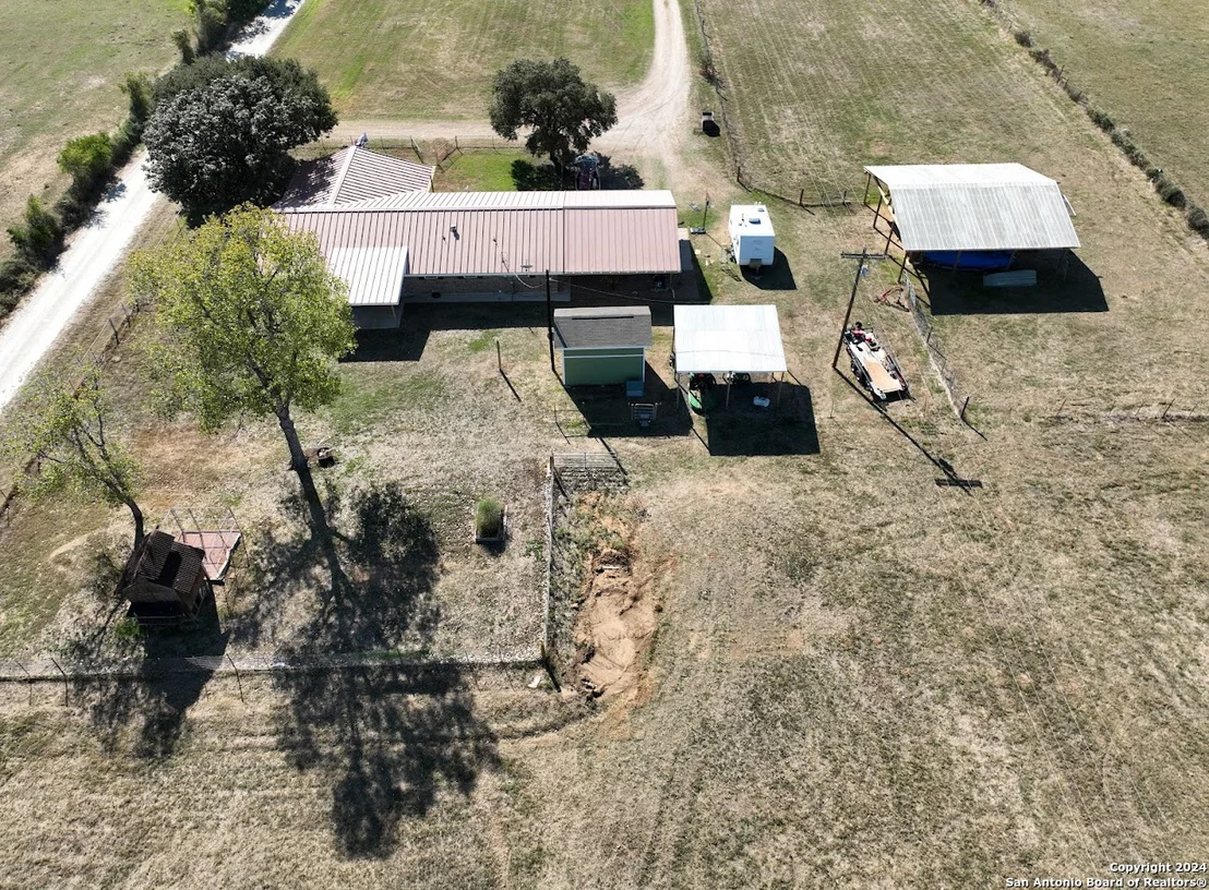 Photo of 458 COUNTY ROAD 664