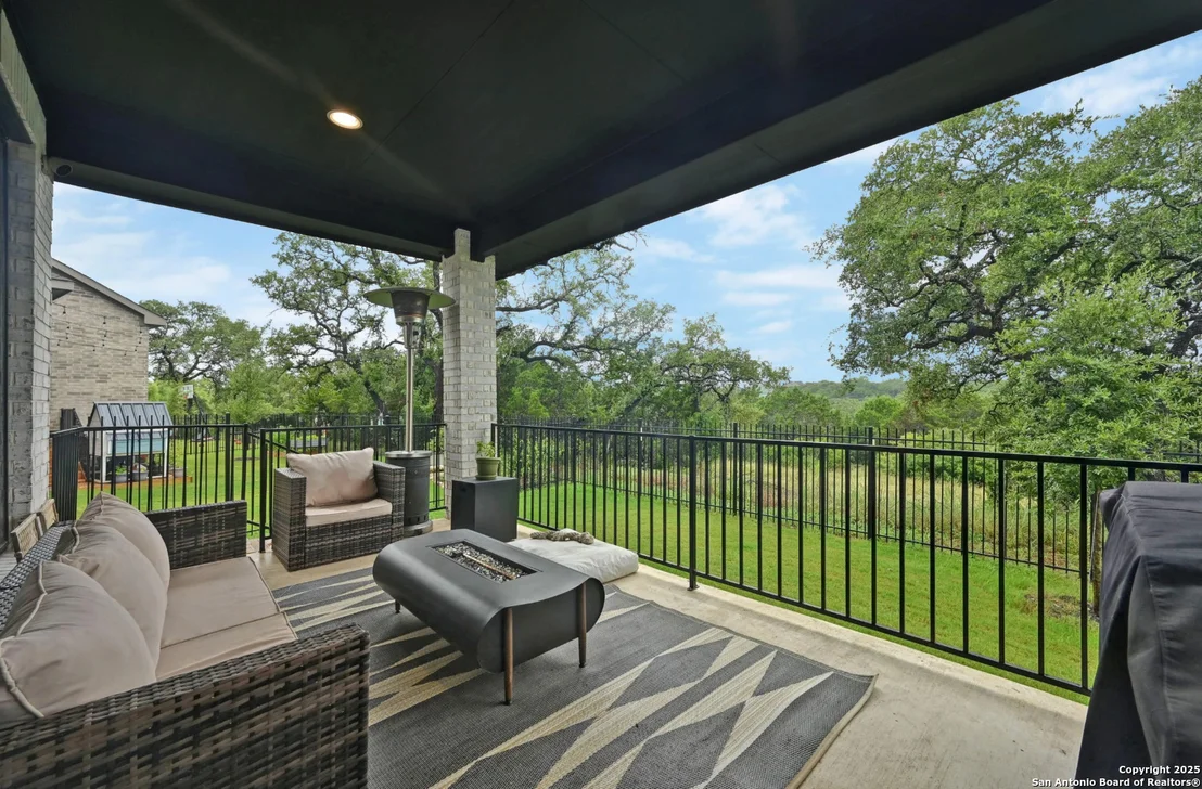 Photo of 416 Kimble Creek