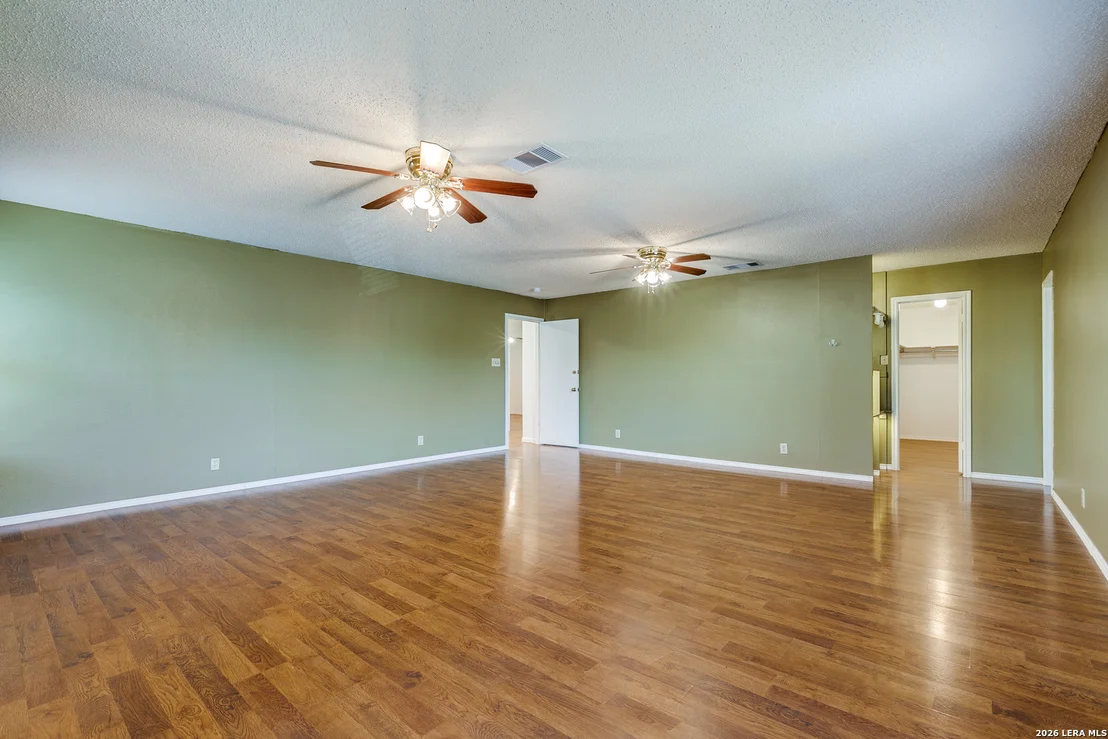 Photo of 9507 Shadowbrook