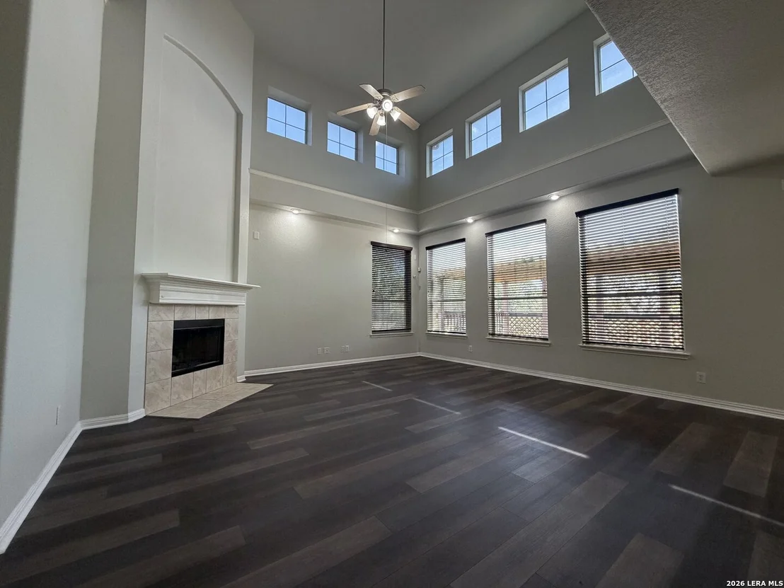Photo of 357 FRANK BAUM DR