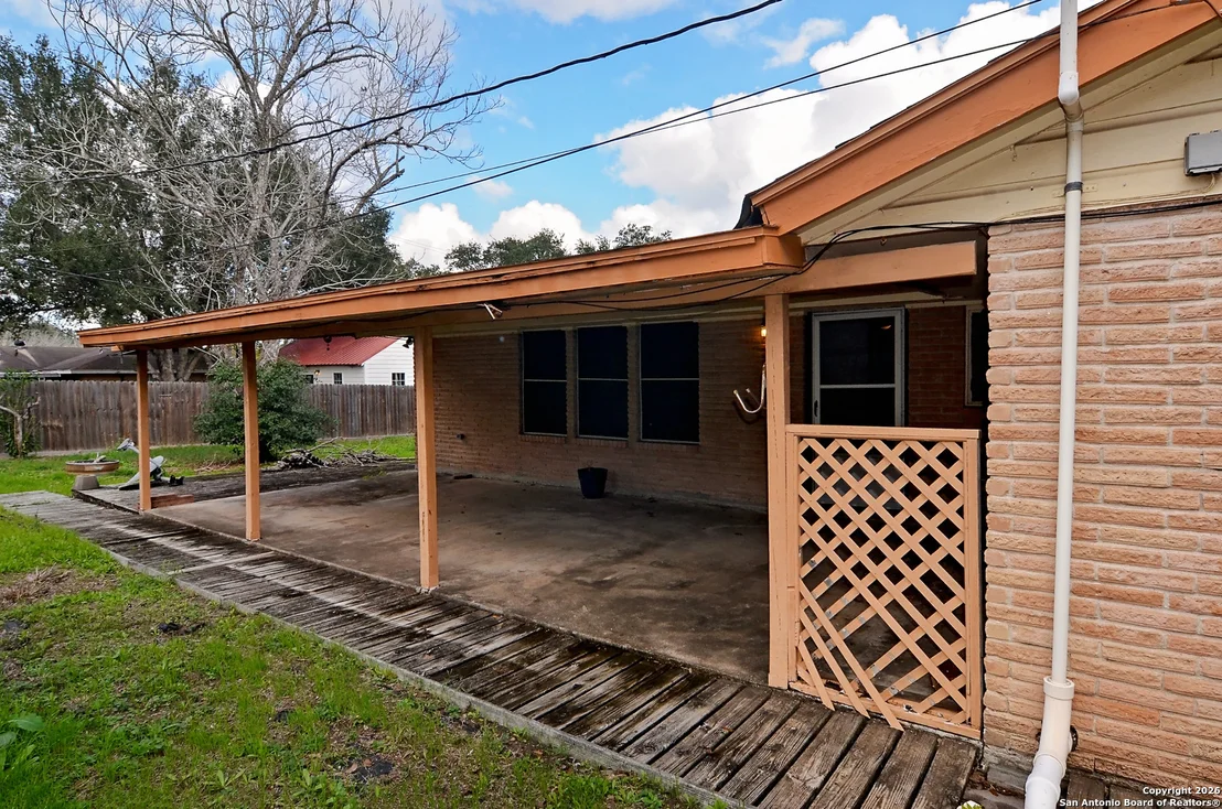 Photo of 1407 Mockingbird Lane