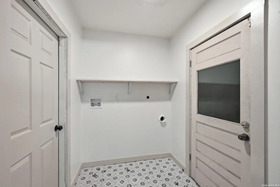 Photo of 426 Zephyr