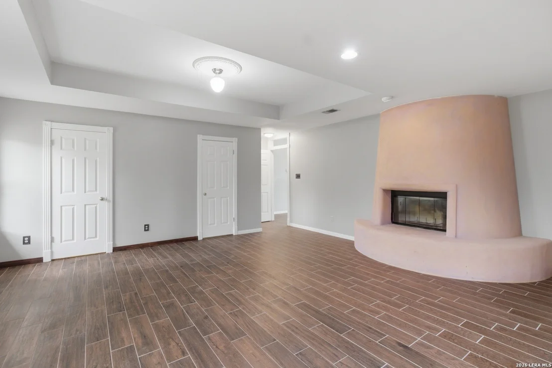 Photo of 292 Phillip Dr