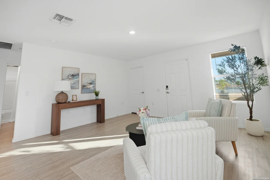 Photo of 1355 Art Wall Way