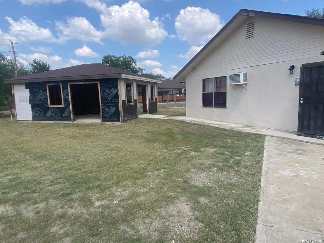 Photo of 3294 FRESNO LOOP