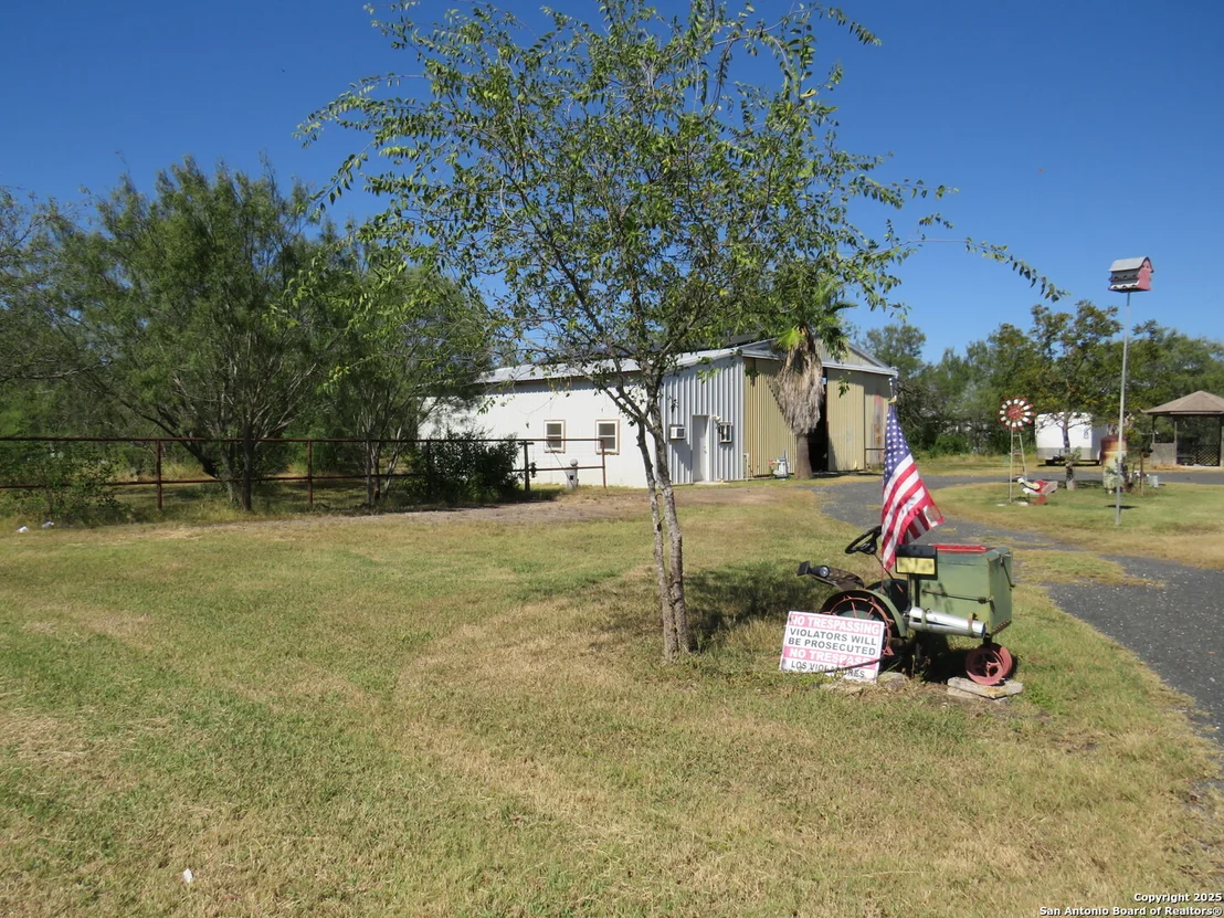 Photo of 1884 US Highway 90