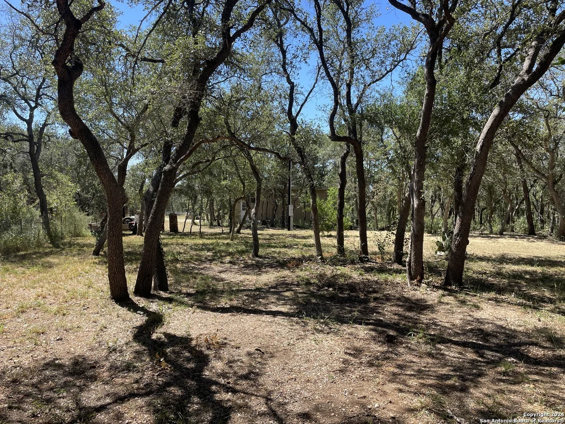 Photo of 372 COUNTY ROAD 2471