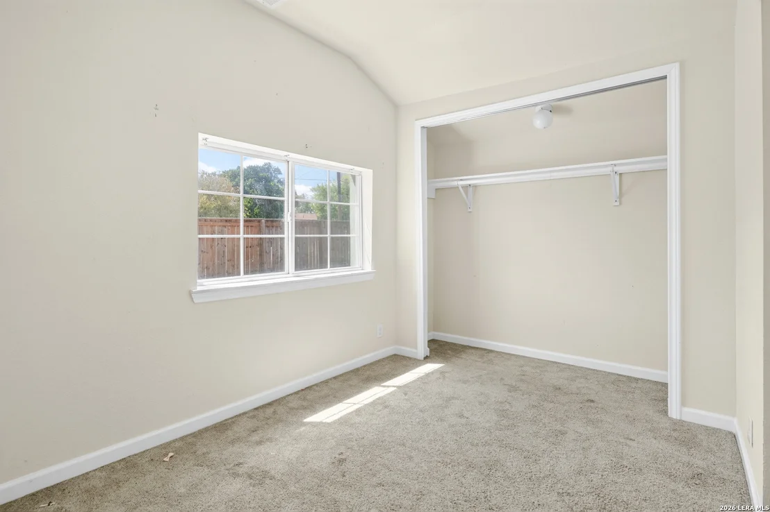 Photo of 363 W ANSLEY BLVD