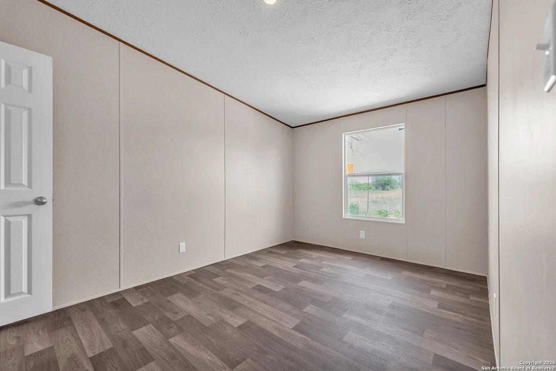 Photo of 5709 County Road 422
