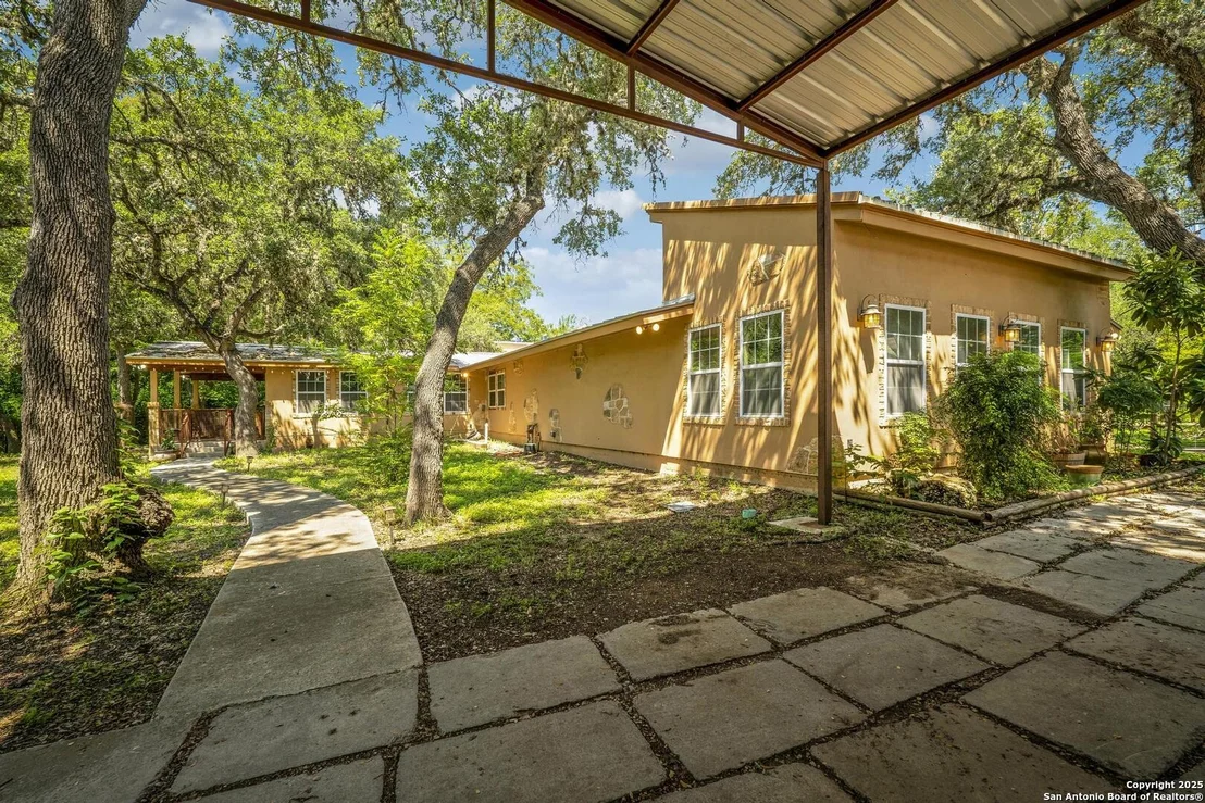 Photo of 10855 Jericho Rd
