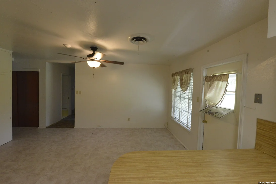 Photo of 222 ZEPHYR DR