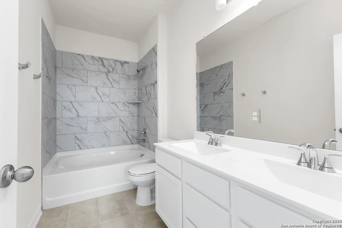Photo of 4121 WOODSIDE DR