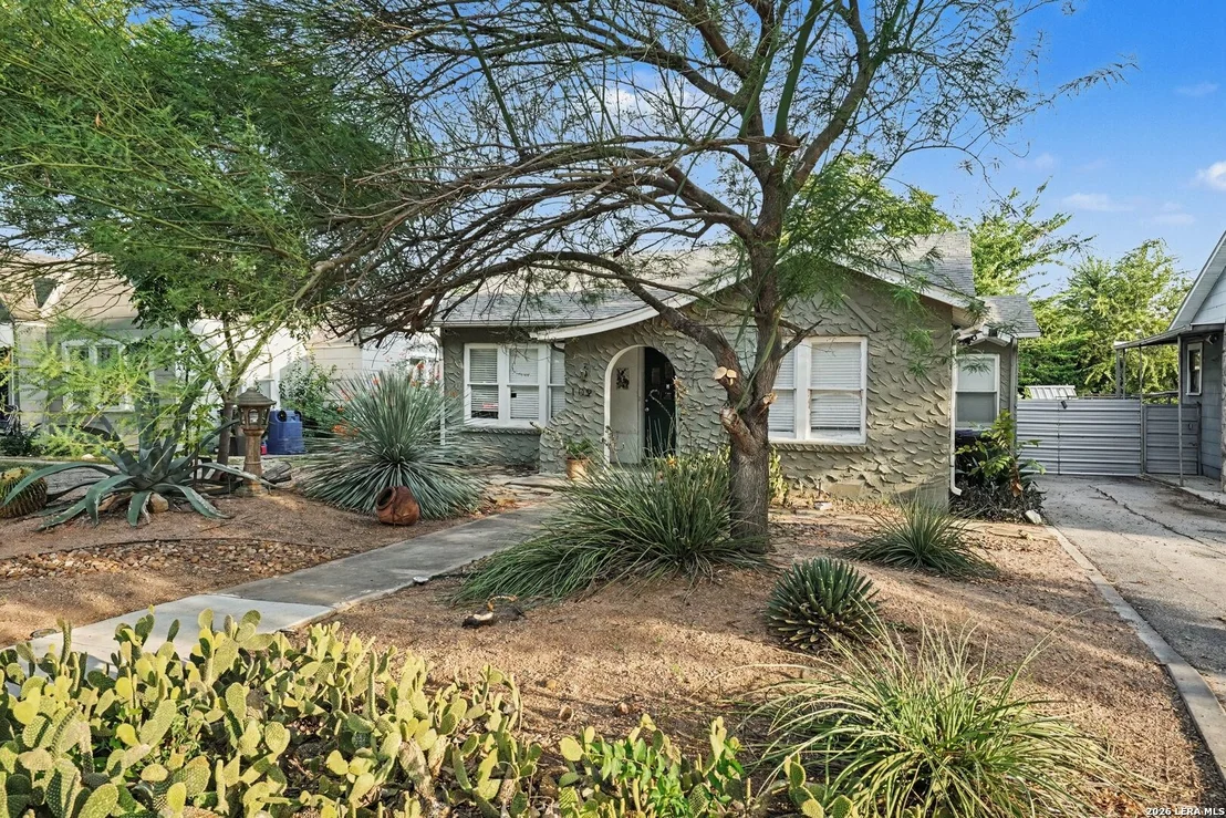 Photo of 109 THORAIN BLVD