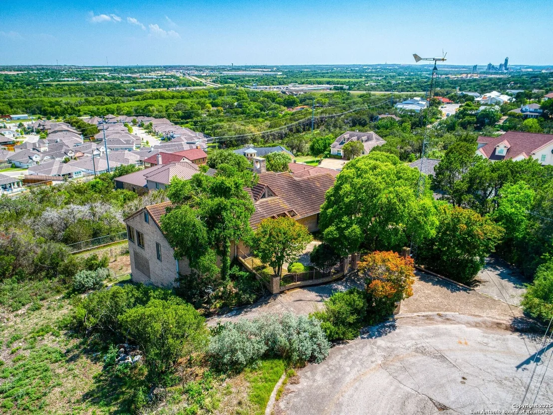 Photo of 15 Trail View