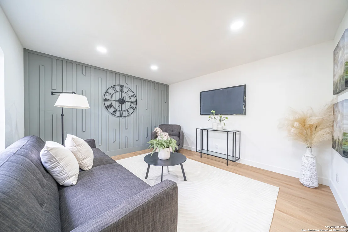 Photo of 3127 COLONY DR