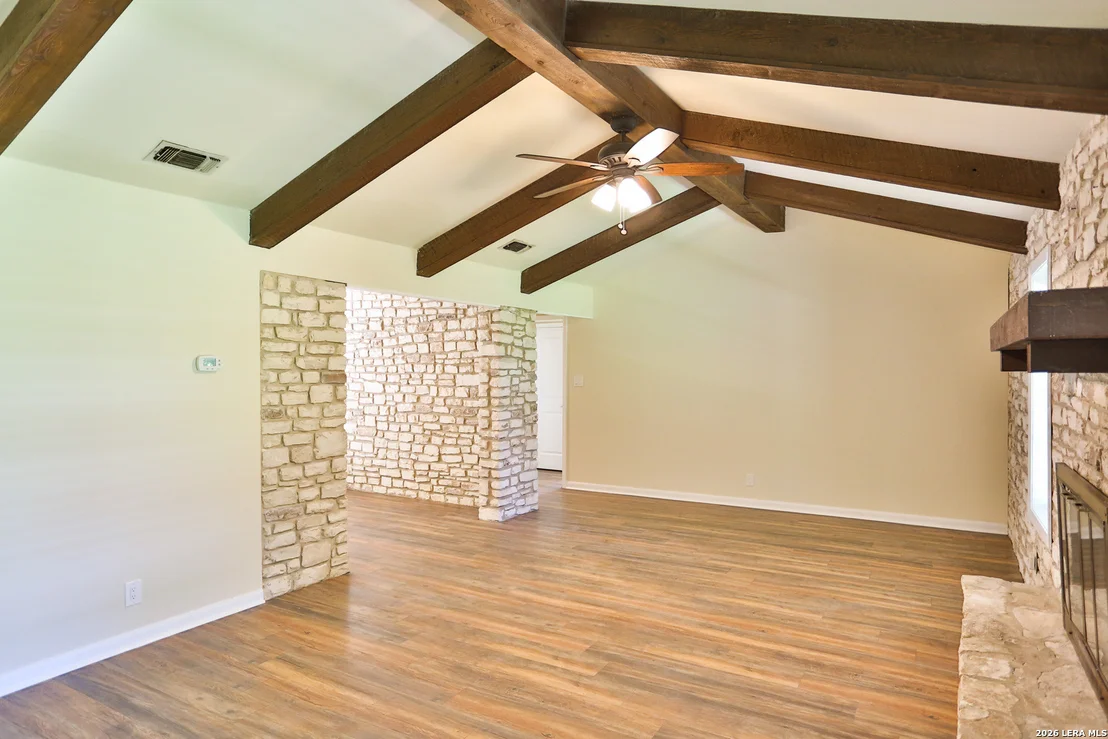Photo of 131 CREEKSIDE DR