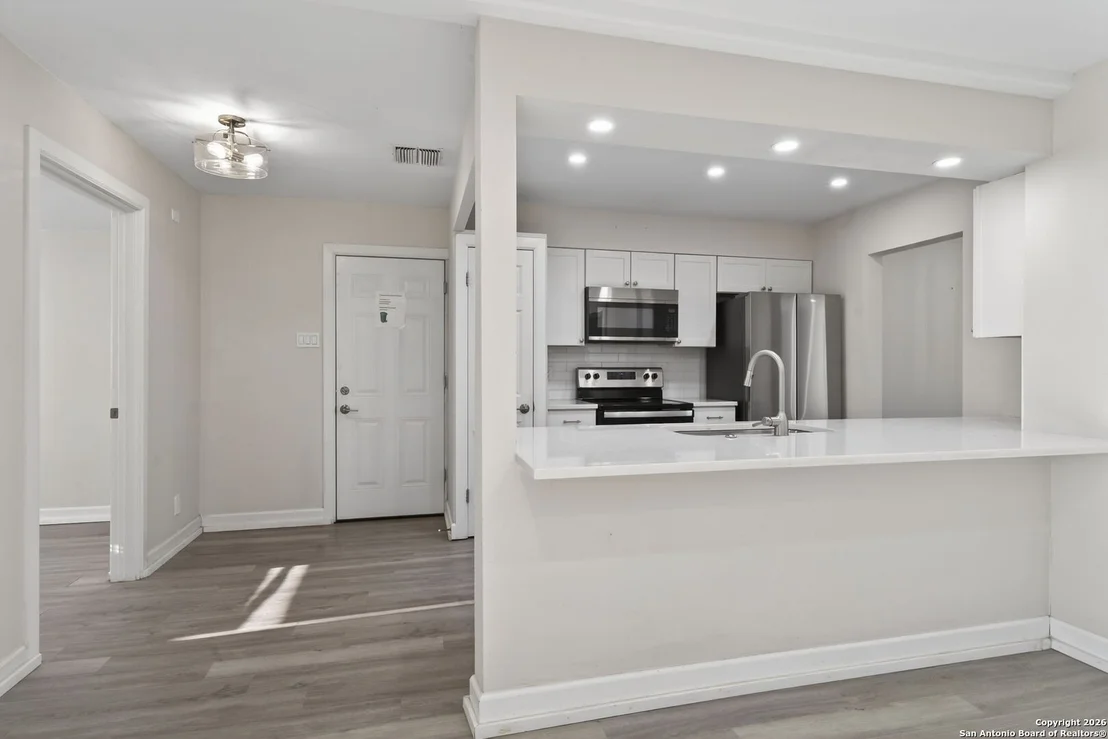 Photo of 1013 North Blvd