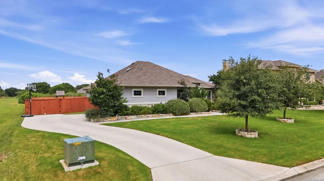 Photo of 30603 SETTERFELD CIR