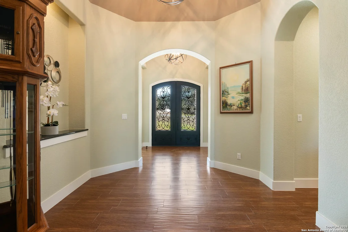 Photo of 832 oak bluff