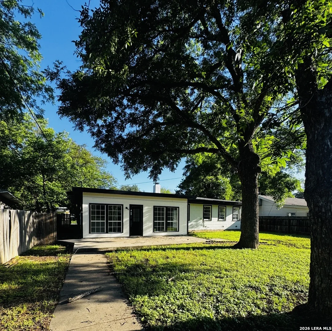 Photo of 841 Laurel St