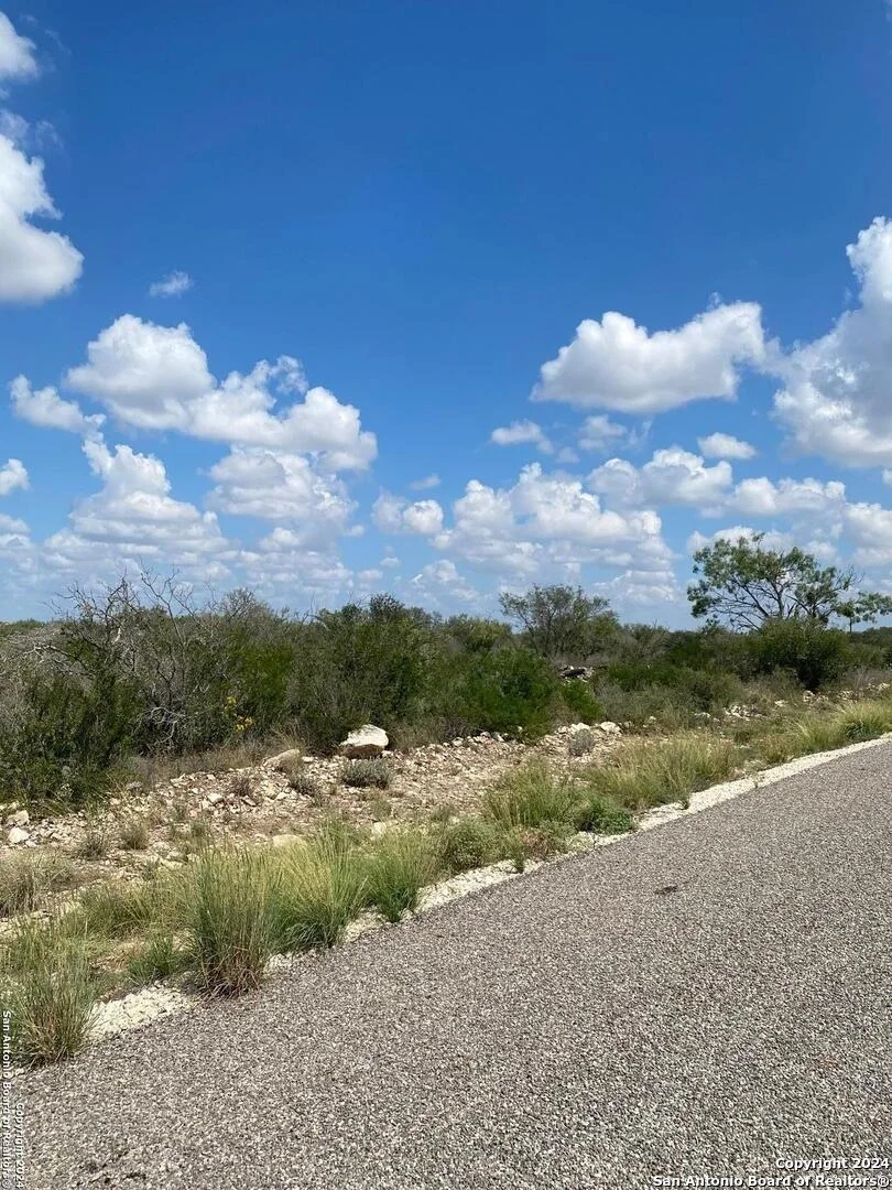 Photo of 25 FRIENDSHIP HILLS CIR