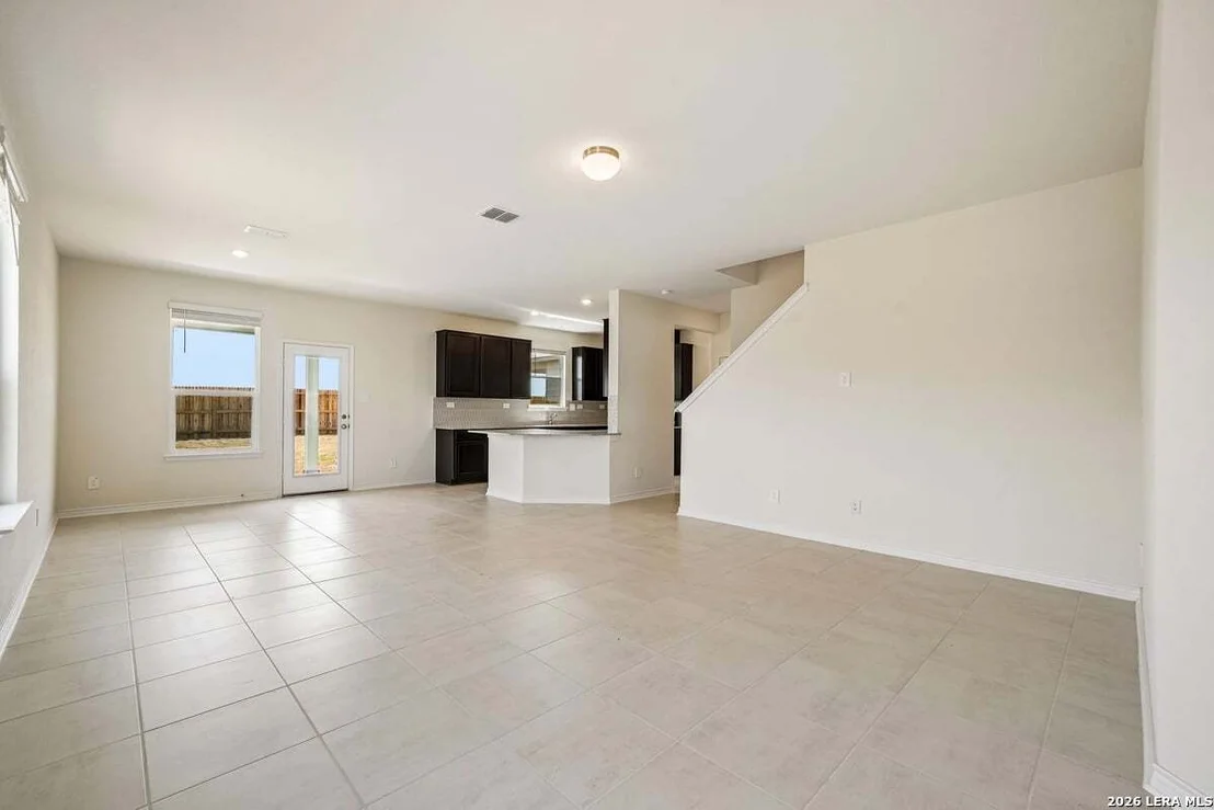 Photo of 10018 JAGGER AVENUE